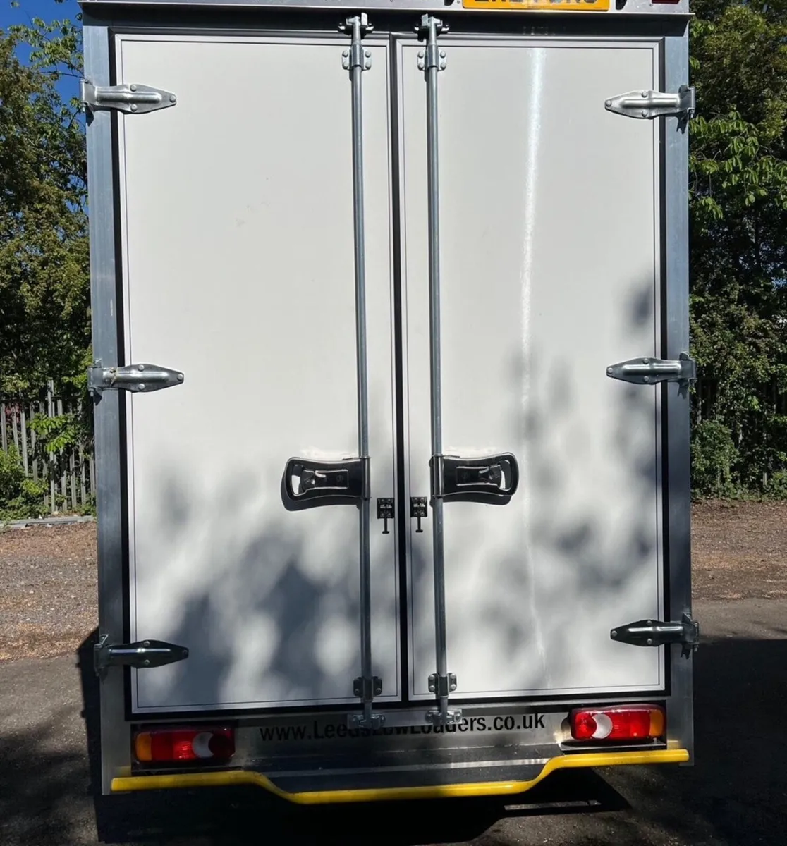 2023 Nissan Interstar Low Loader Luton Box Van - Image 3