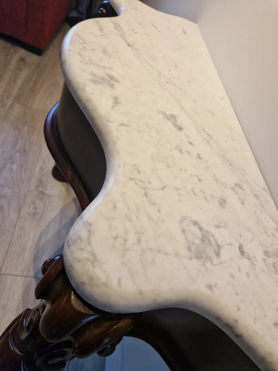 Console Table - Image 3