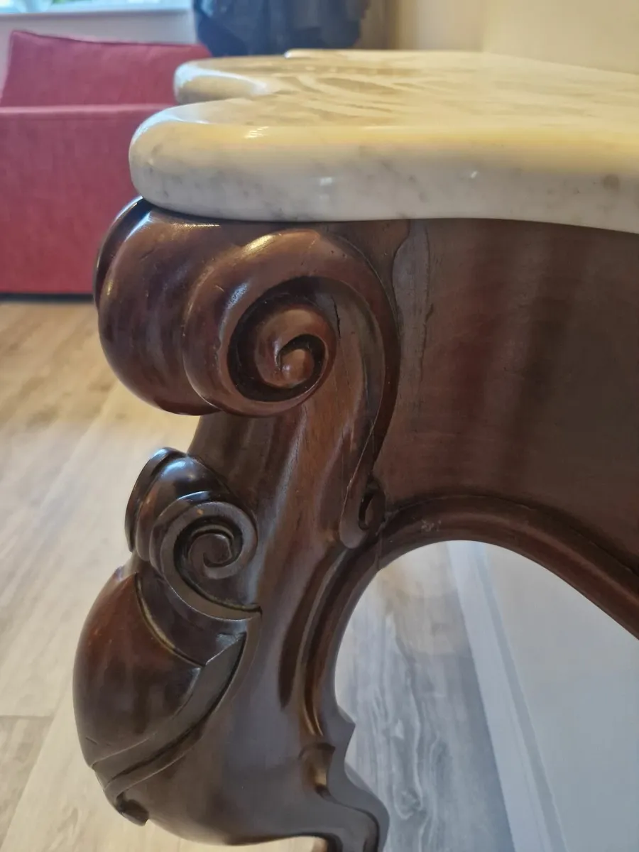 Console Table - Image 4