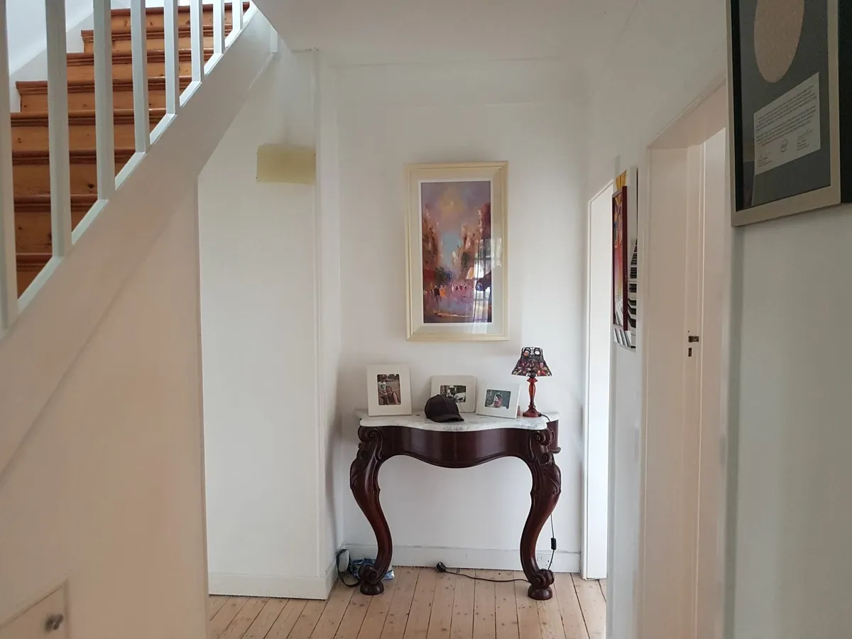 Console Table - Image 1