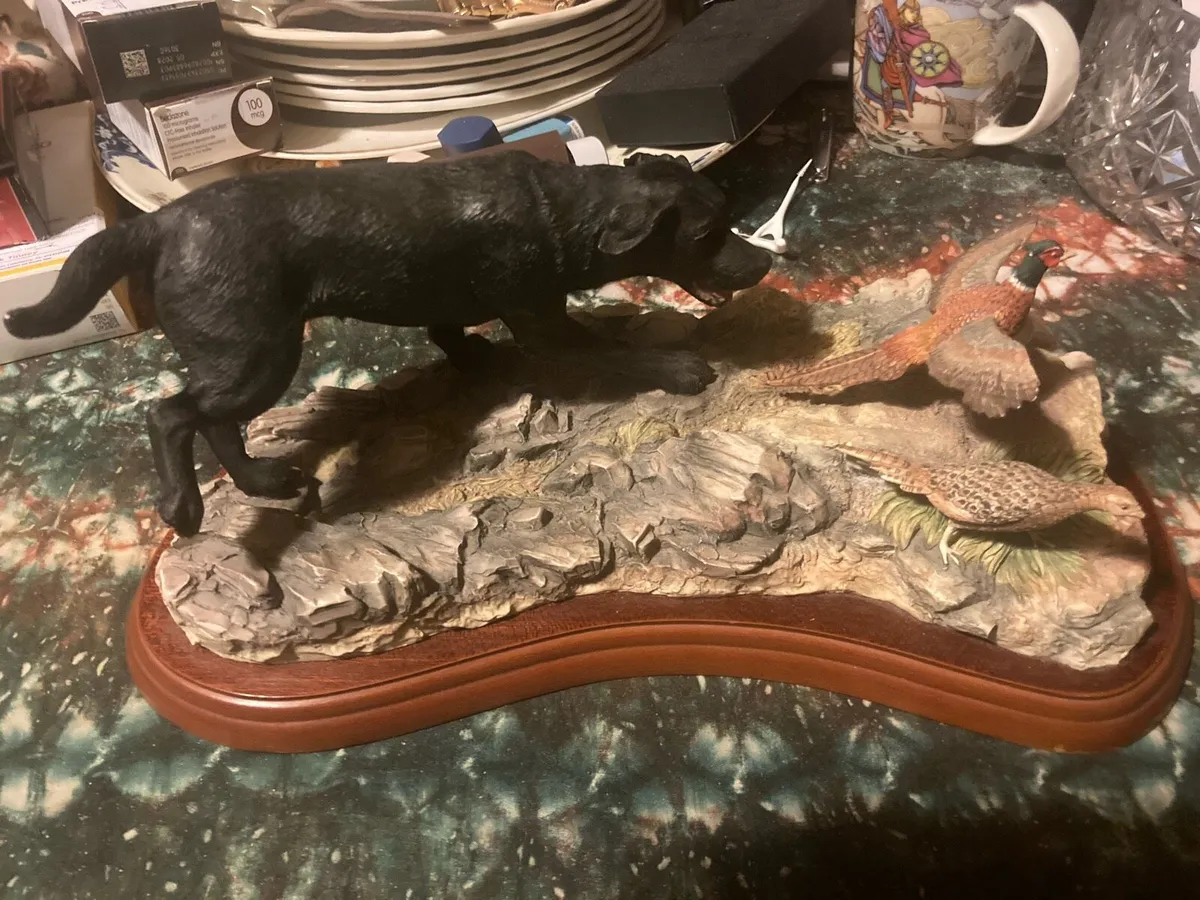 Border fine arts figure free postage - Image 1