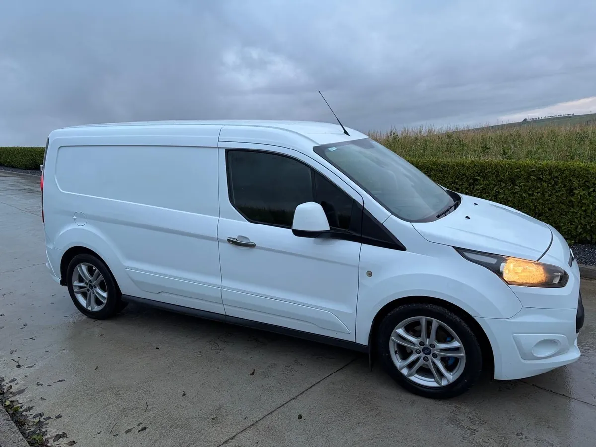 Ford Transit Connect LWB - Image 2