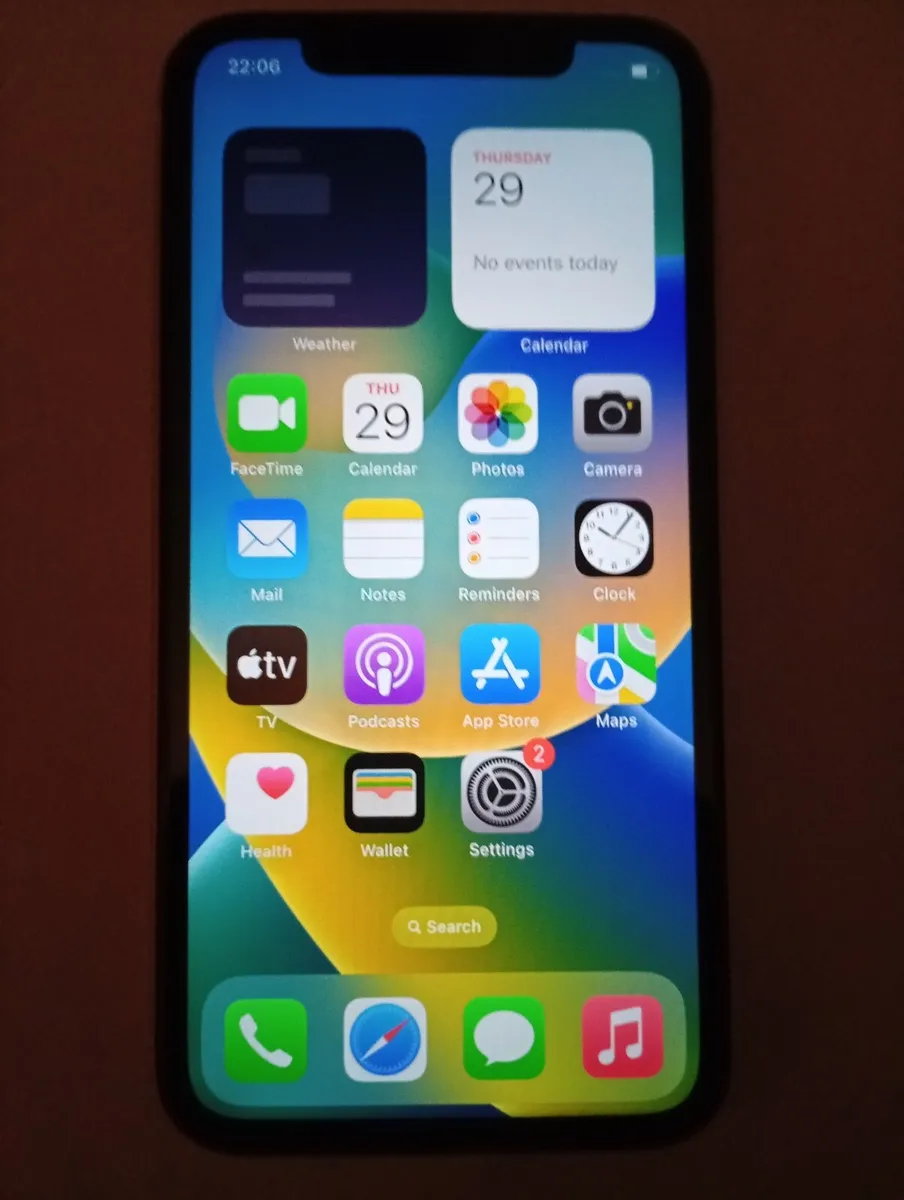 iphone 11 - Image 1