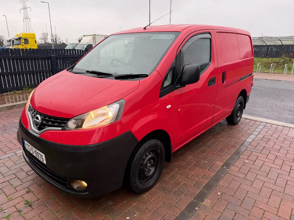 NISSAN NV200 - Image 2