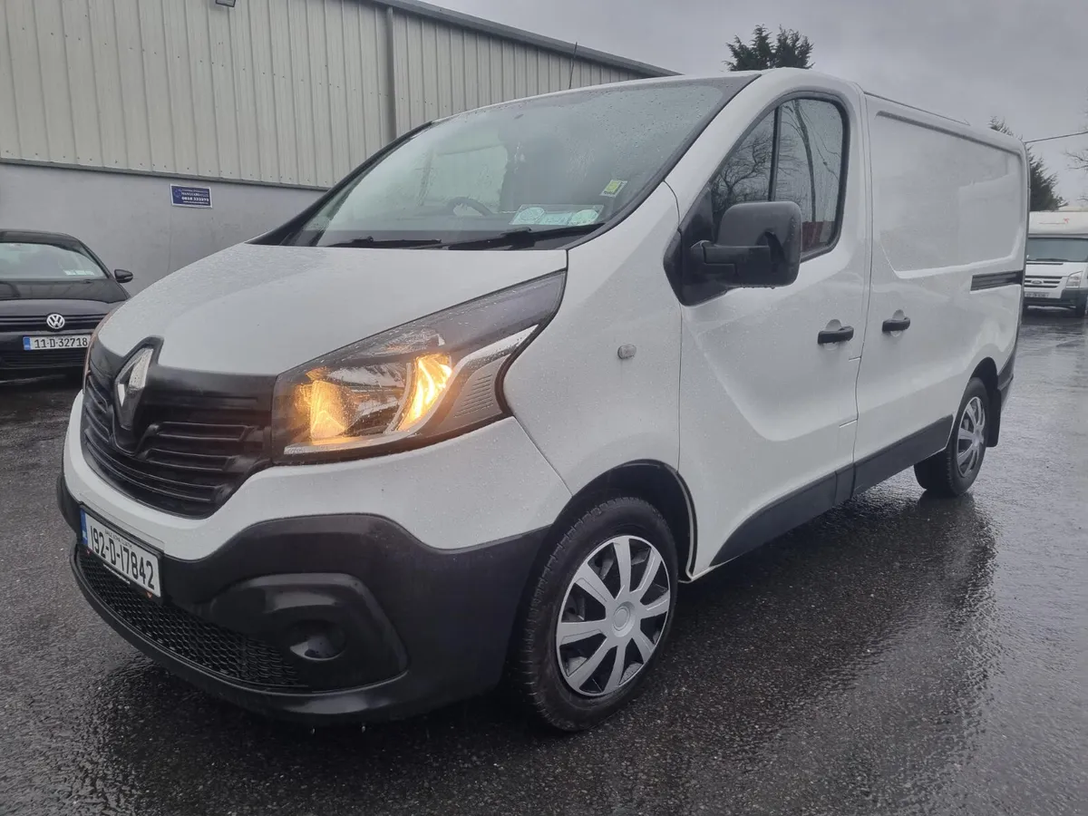 Renault Trafic 2019 - Image 2