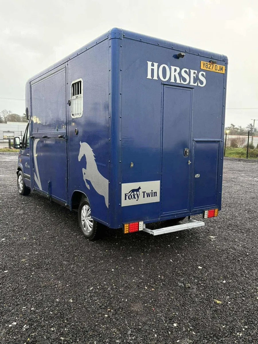Horse lorry - Image 2