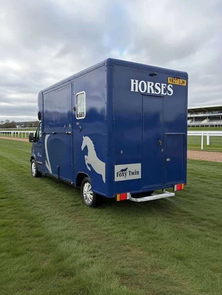 Horse lorry - Image 4