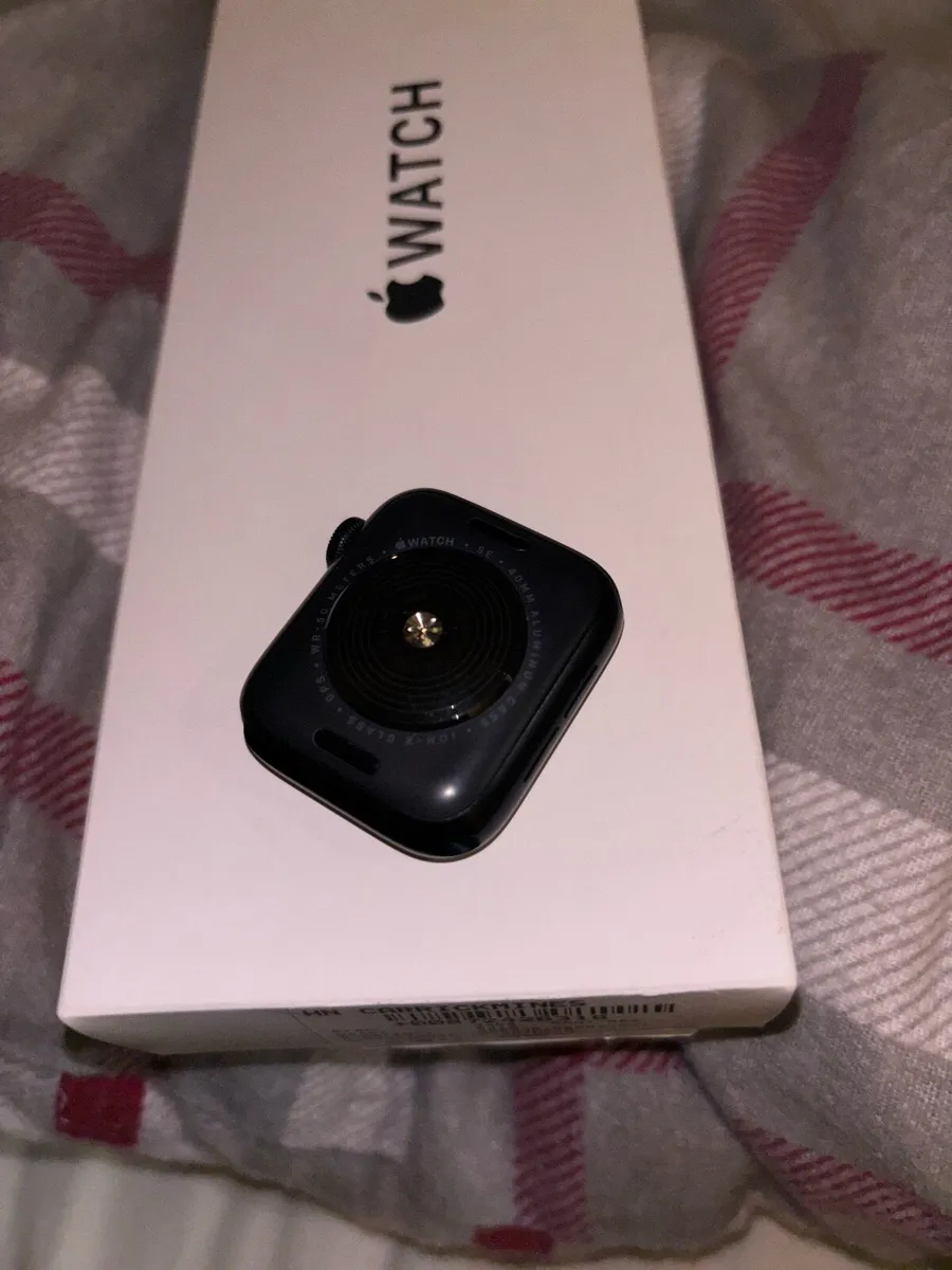 Apple Watch like new - Image 4