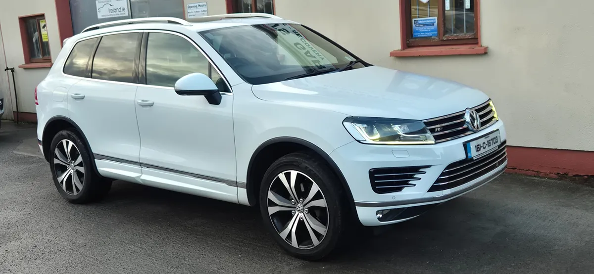 Vw Touareg 3l R-Line 258bhp Auto Crew Cab Plus Vat - Image 3