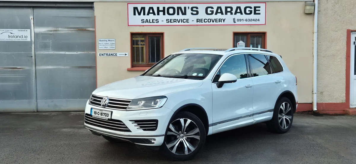 Vw Touareg 3l R-Line 258bhp Auto Crew Cab Plus Vat - Image 1