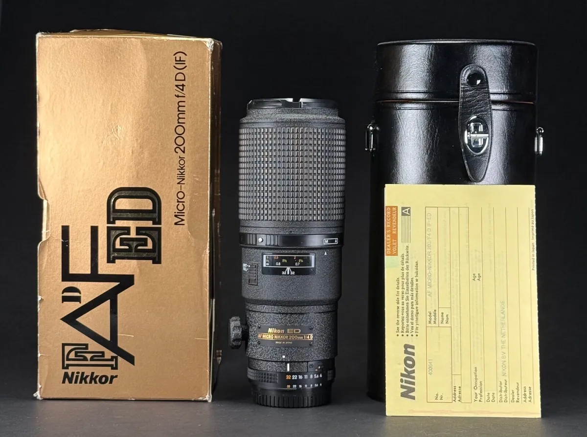 Nikon AF Micro NIKKOR 200mm F/4 D ED lens (as NEW) - Image 1