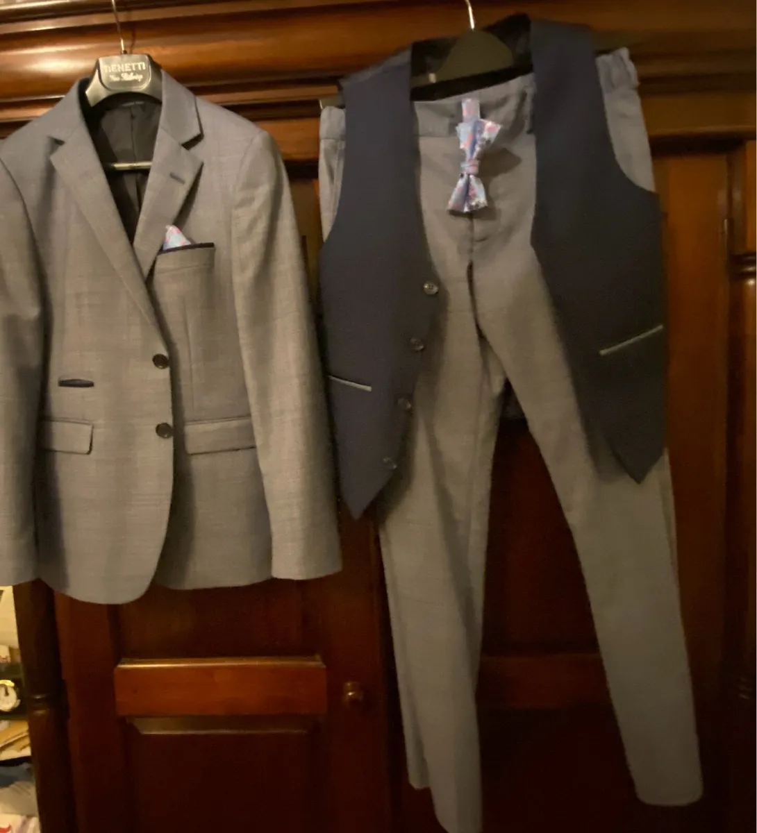 Communion suit - Image 1