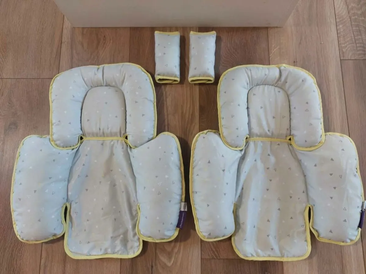 Bundle of Baby Items - Image 2