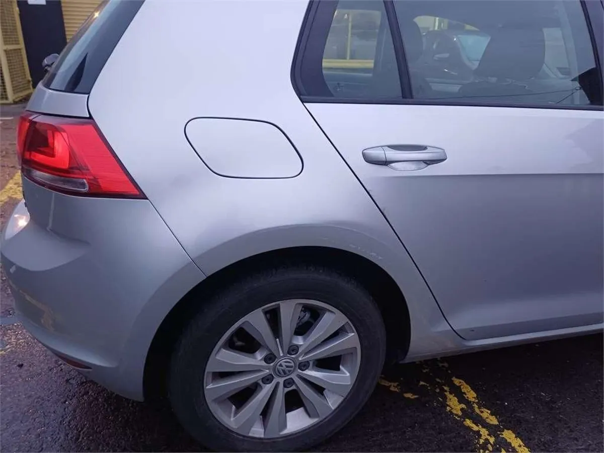 2014 vw golf 1.2 tsi auto - Image 2