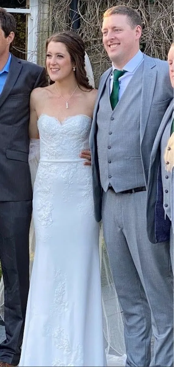 Timeless Wedding Dress - Image 4