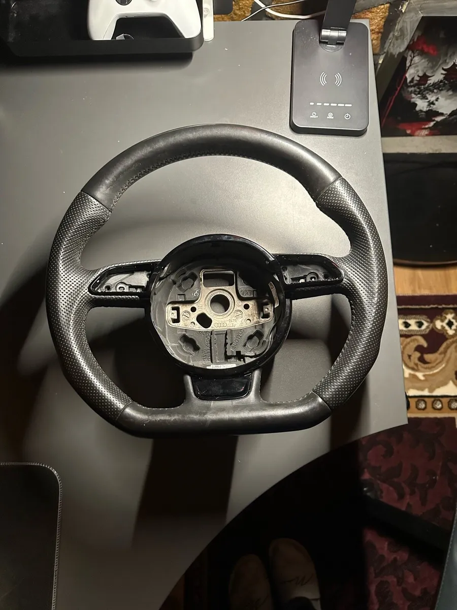 Audi Flat bottom steering wheel - Image 1