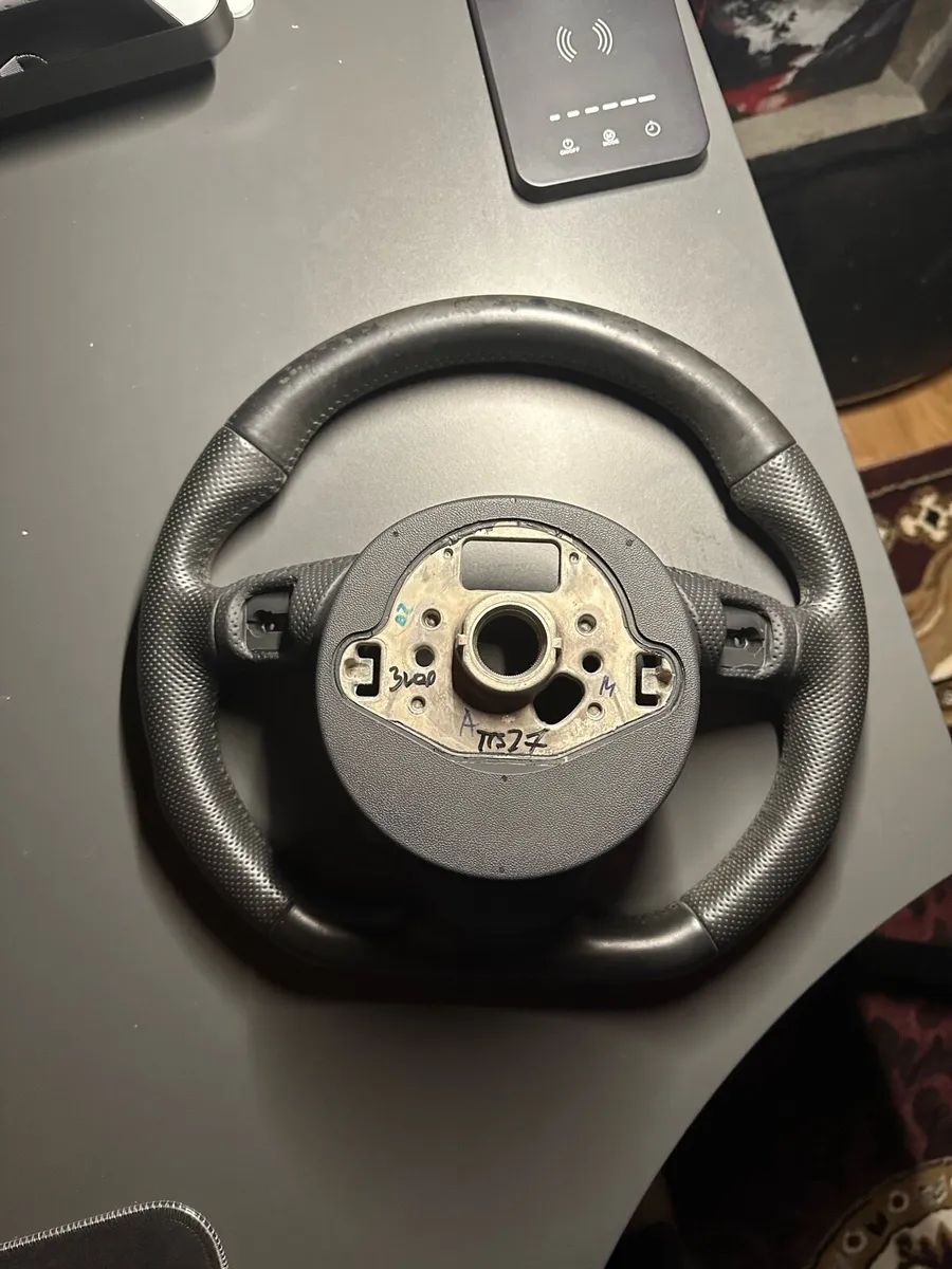 Audi Flat bottom steering wheel - Image 2