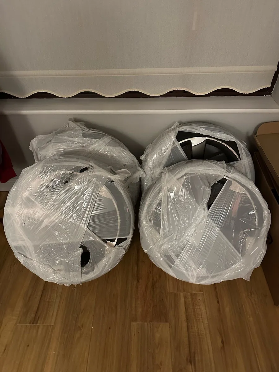 Audi 19 inch TTRS alloys - Image 1