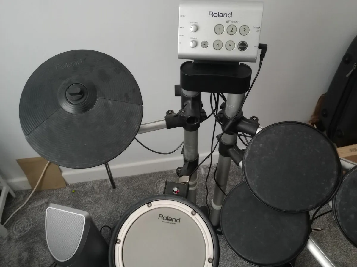 Drum kit - Image 1