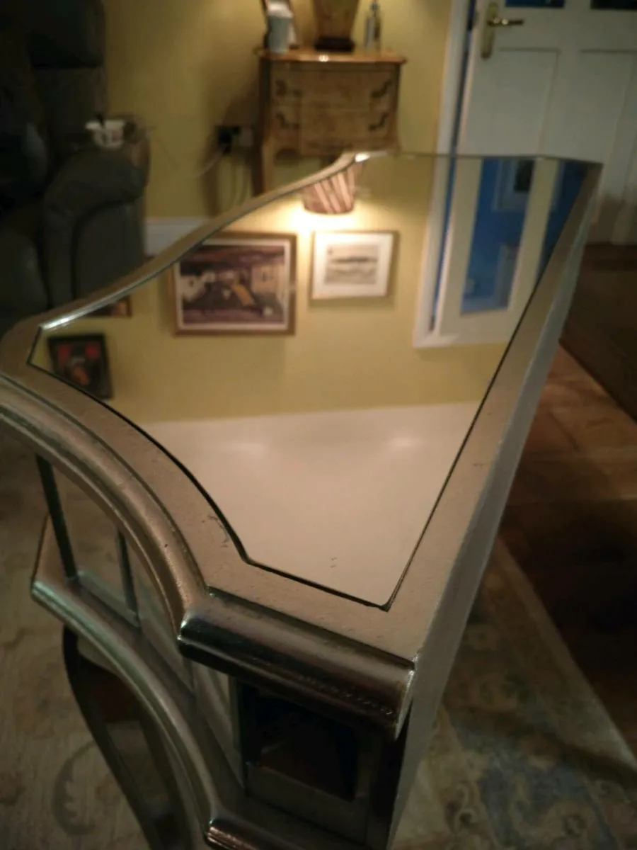 Mirrored Console Table  – Silver/Grey - Image 4