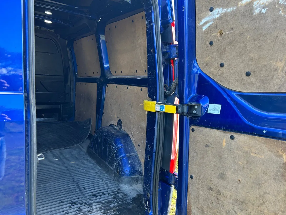 Ford Transit Custom 2018 no vat - Image 2