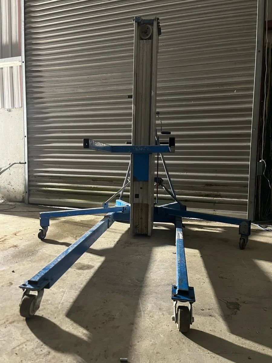 Genie SLA-25 Superlift Advantage - Image 2