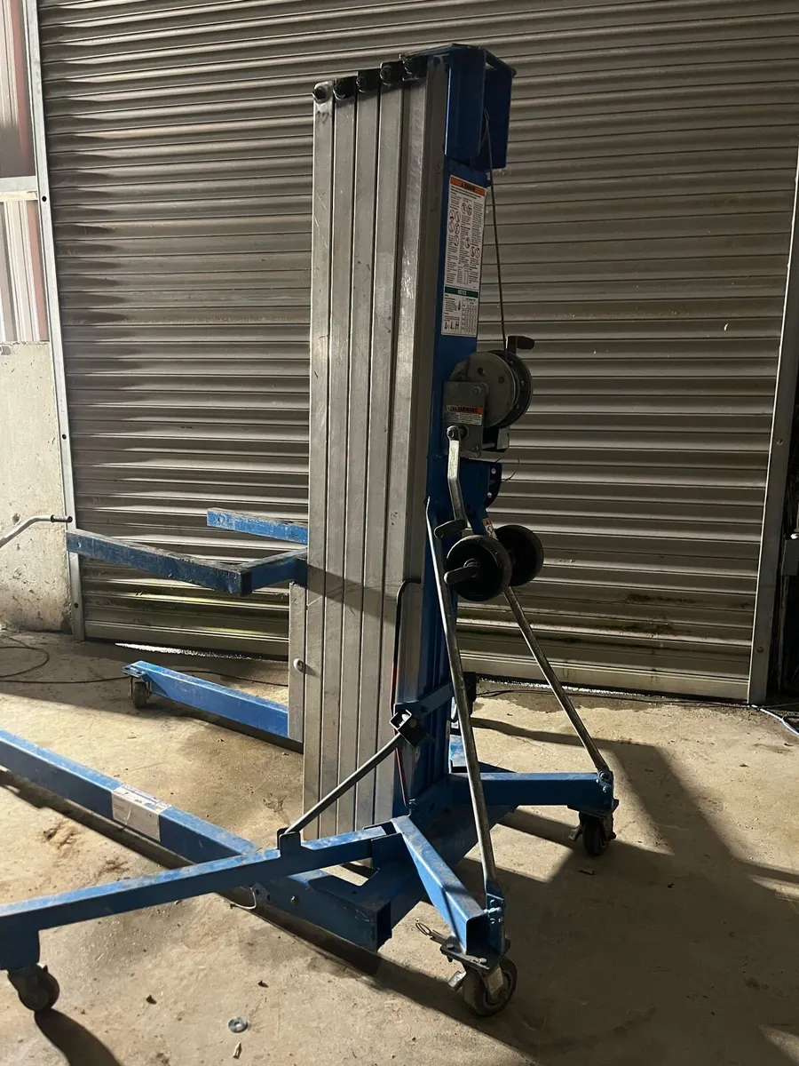 Genie SLA-25 Superlift Advantage - Image 3