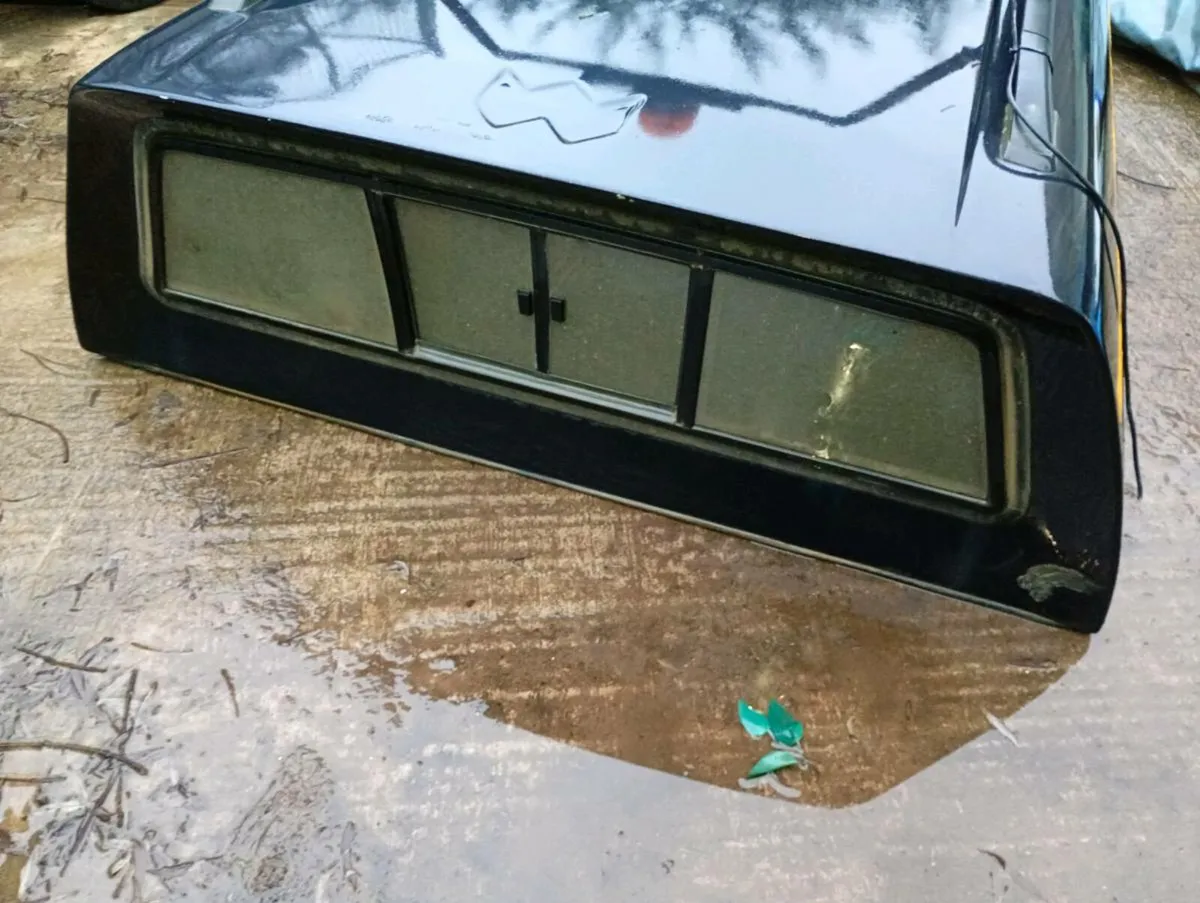 2013 Hilux canopy - Image 4