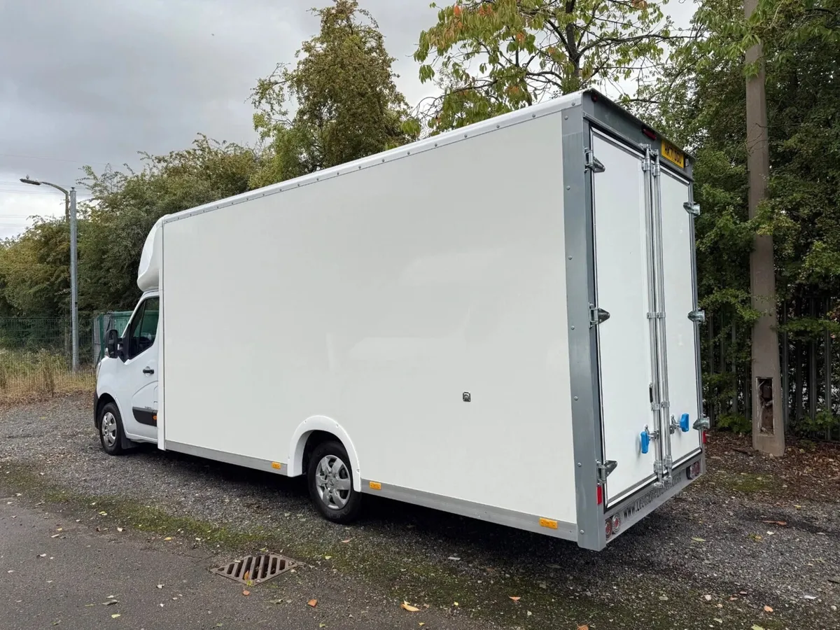 2025 Renault Master Low Loader Luton Box Van - Image 1