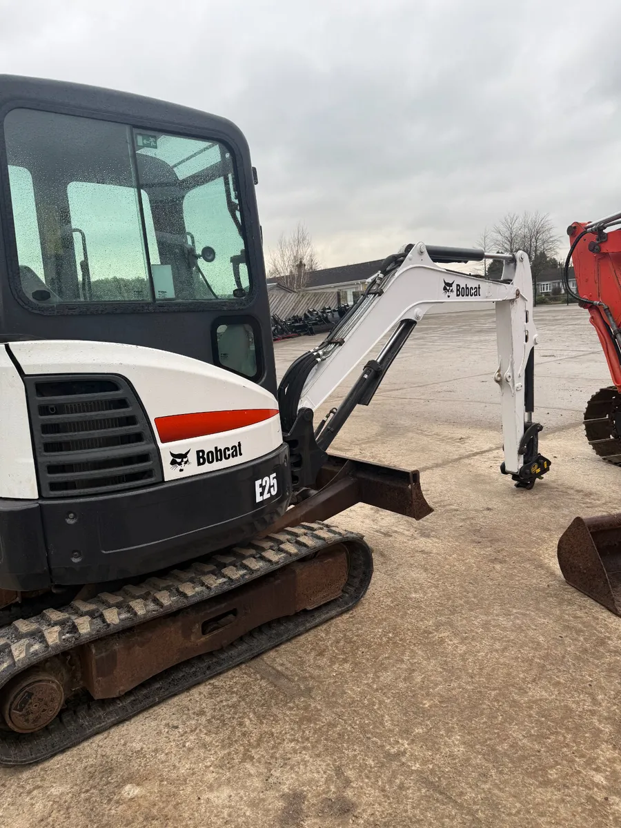 Bobcat E26 - Image 4