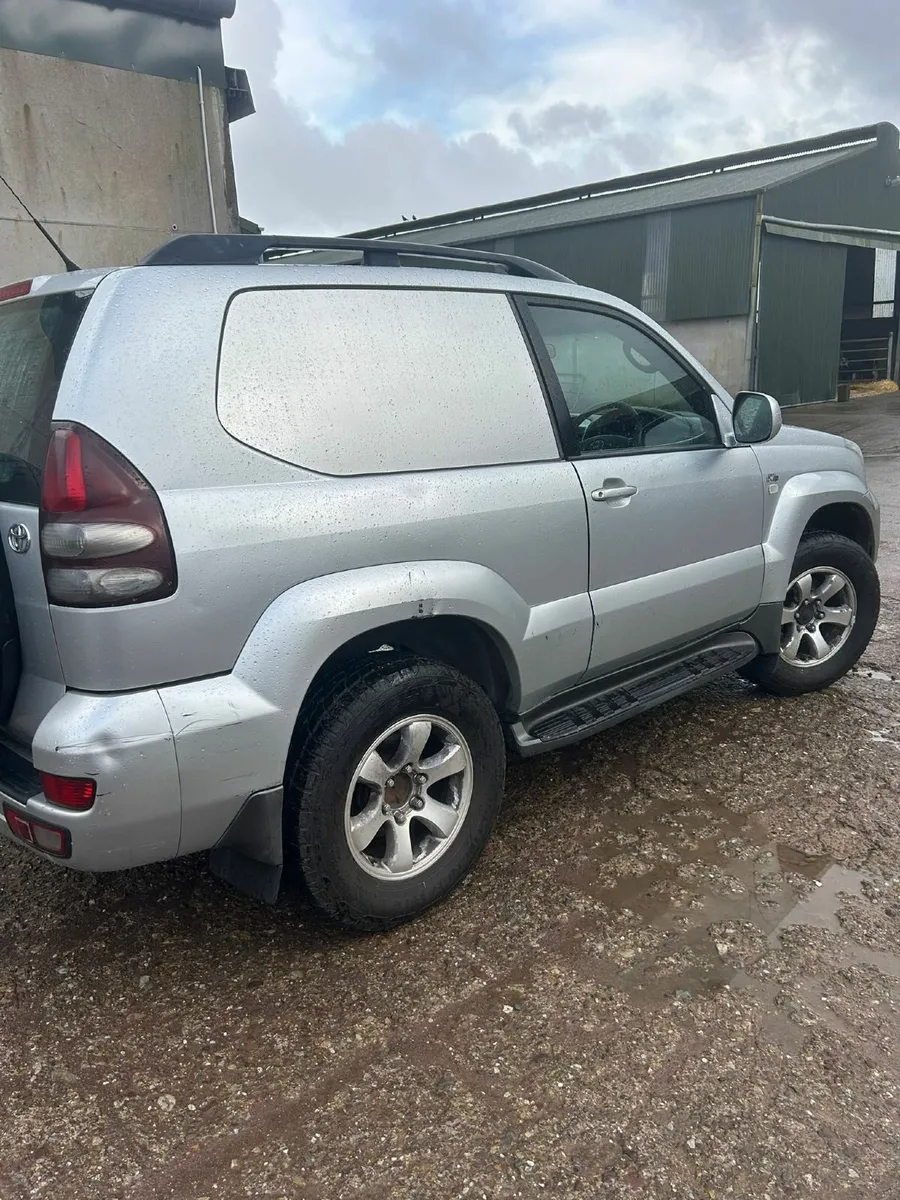 Toyota Land Cruiser 2007 - Image 3