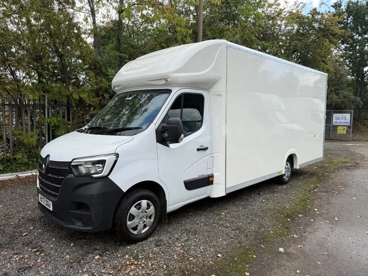 2025 Renault Master Low Loader Luton Box Van - Image 1