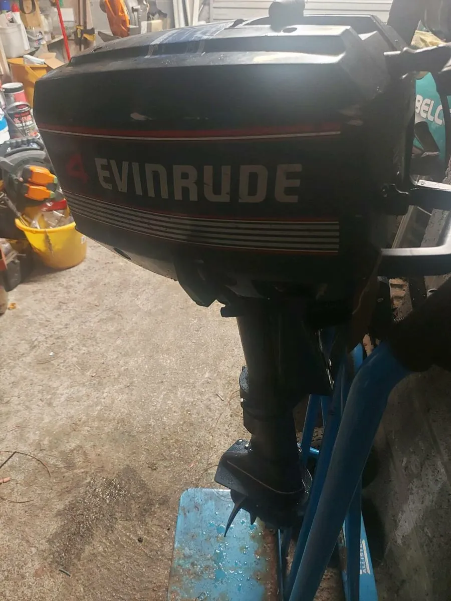 Outboard engine - Image 2