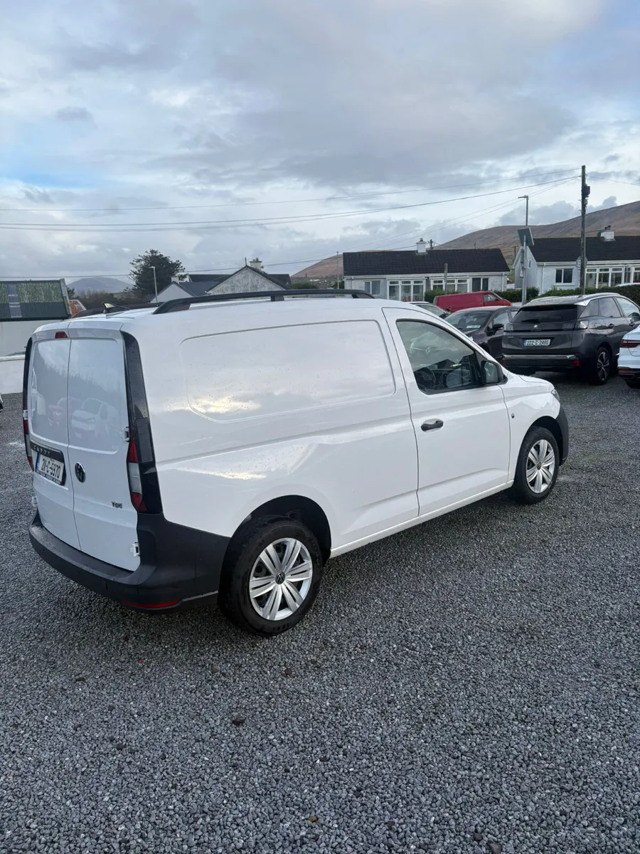 Volkswagen Caddy 2021 - Image 2
