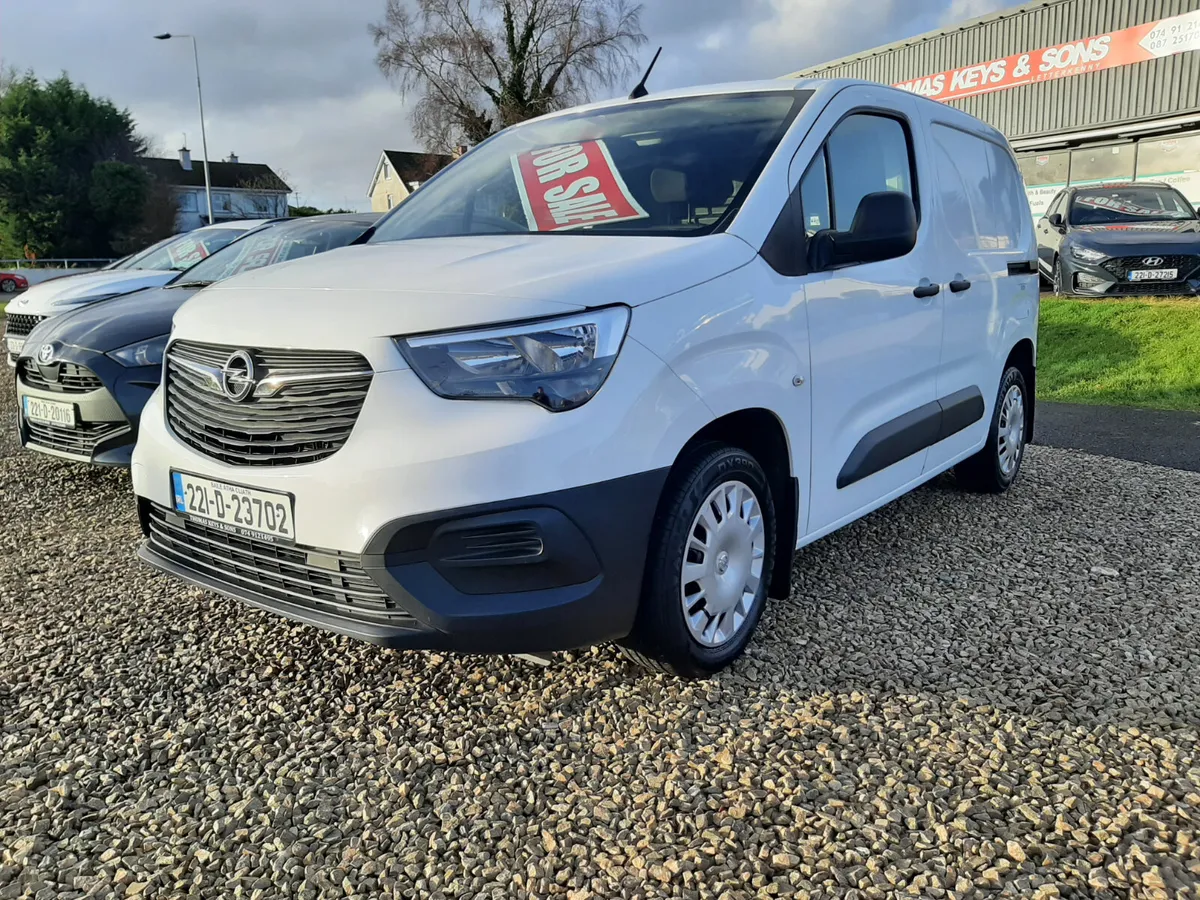 2022 Opel Combo - Image 1