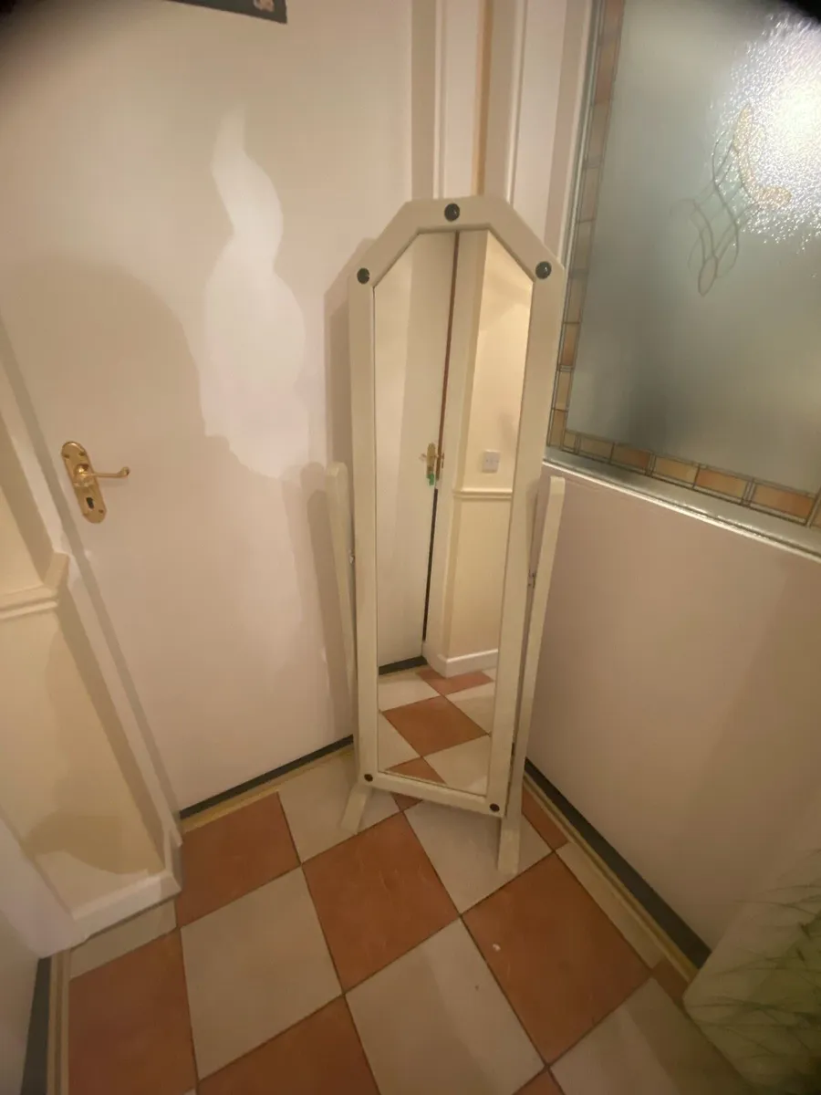Dressing mirror - Image 1
