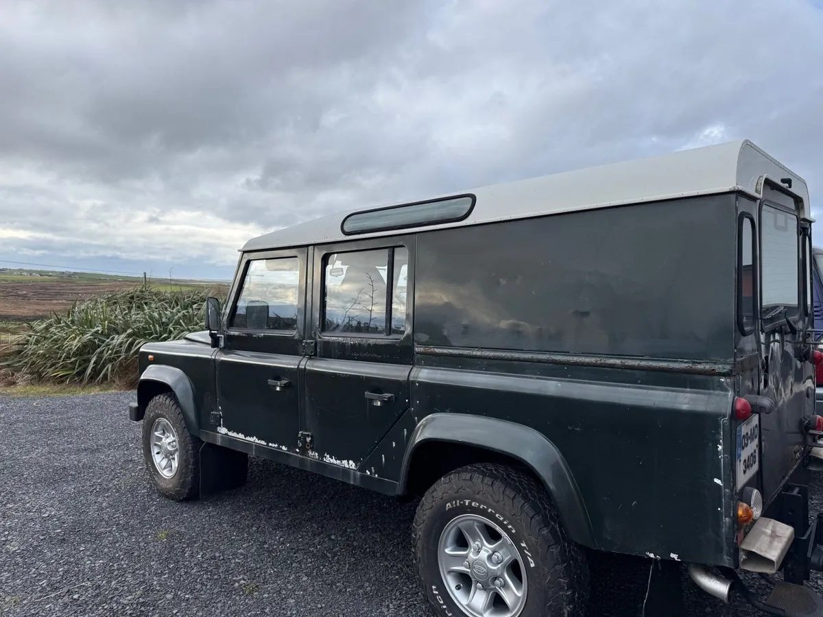 Land Rover defender crew cab - Image 4