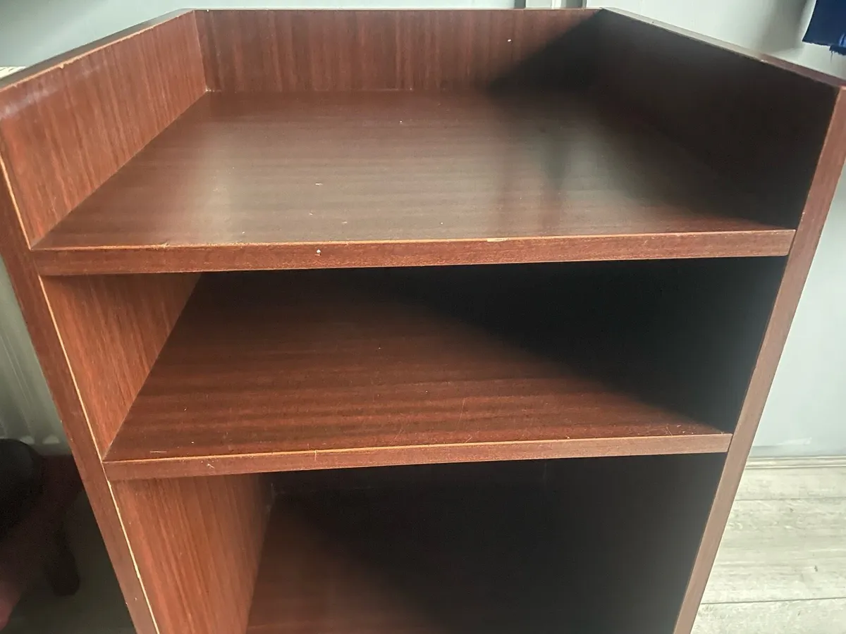 Mahogany shelf unit - Image 1