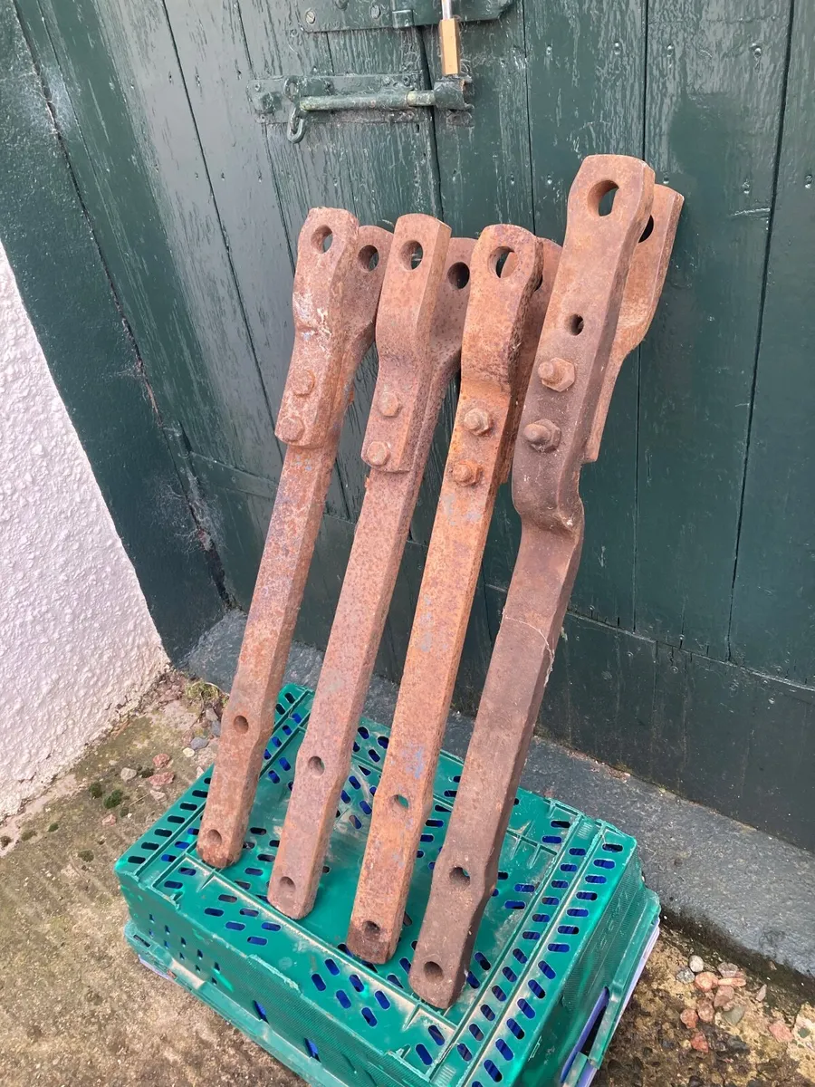 Ford tractor drawbars - Image 1