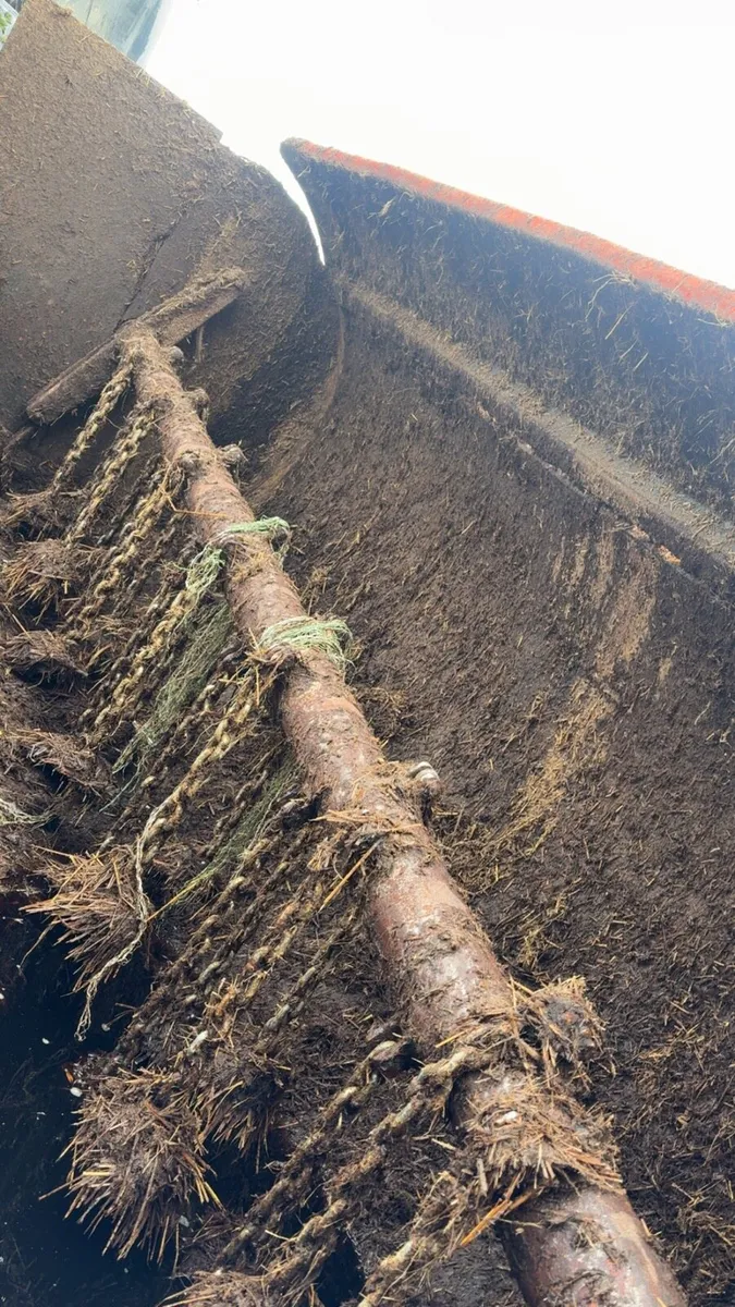 Abbey 2070 dung spreader - Image 3