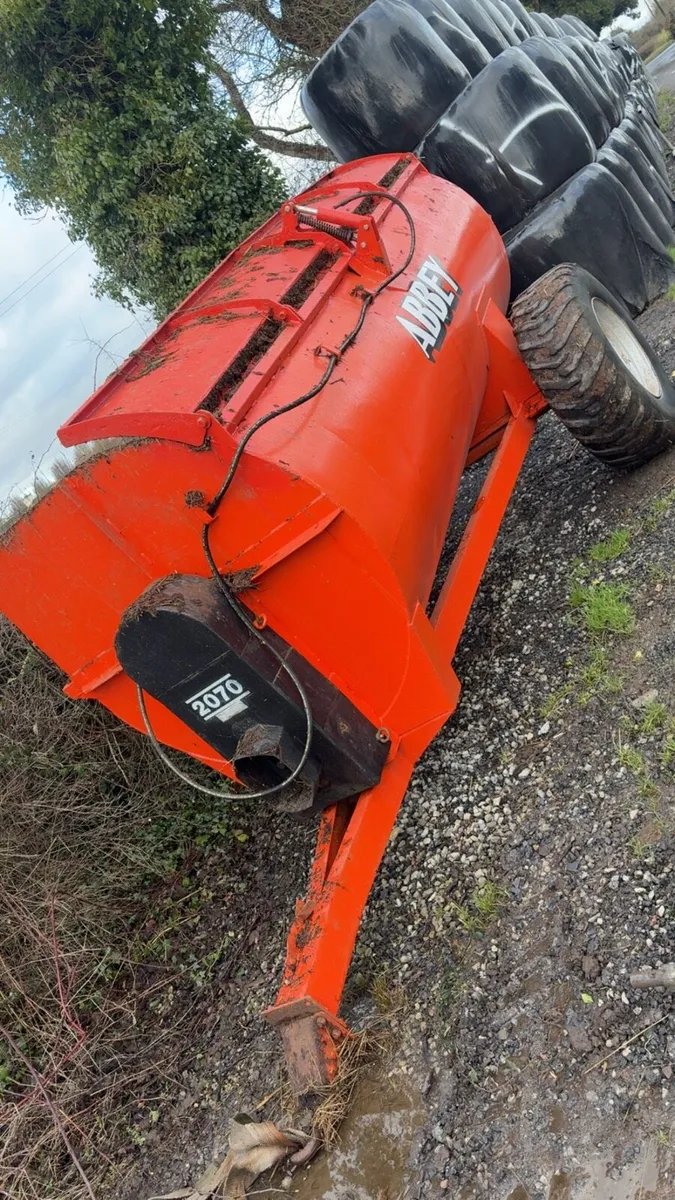 Abbey 2070 dung spreader - Image 1