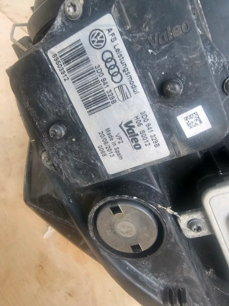 Xeon headlight for passat 2013 - Image 2