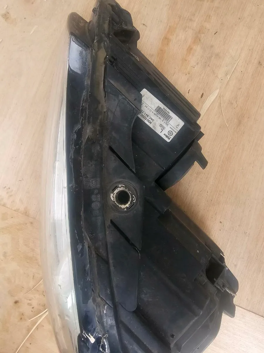 Xeon headlight for passat 2013 - Image 3