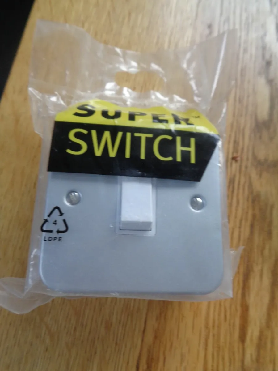 Double Pole Metal Clad Switch & Surface Box x 3 - Image 3
