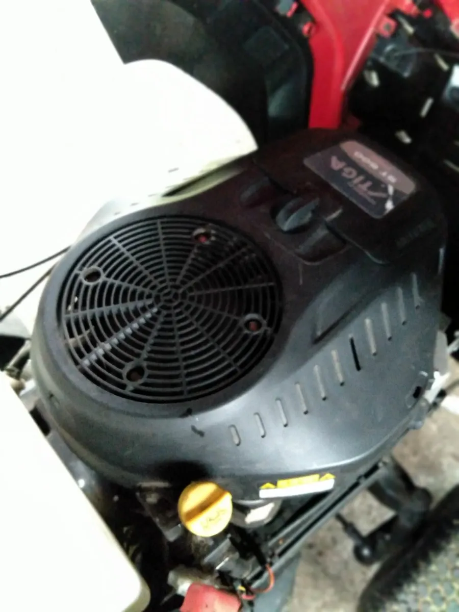 Ride on Mower 2023 - Image 3