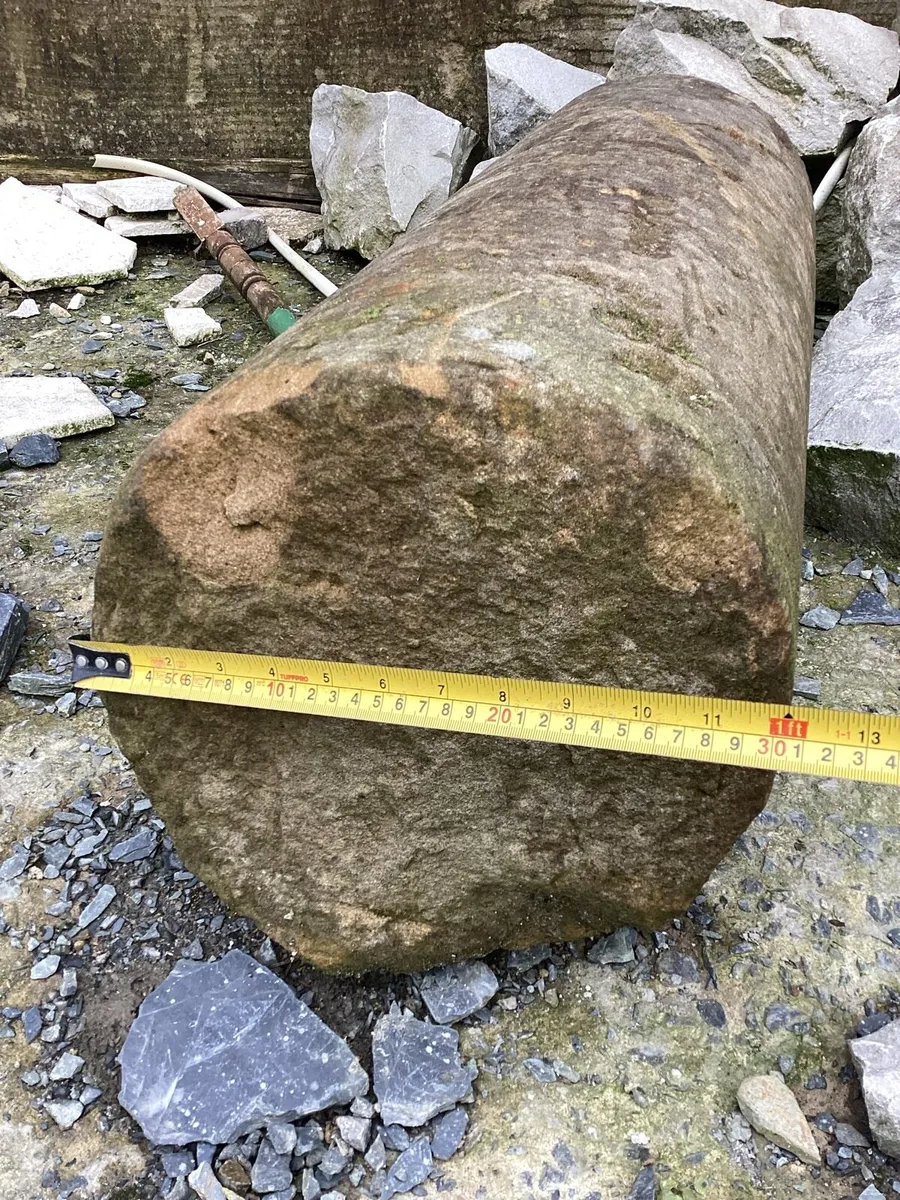 Reclaimed Sandstone column - Image 2
