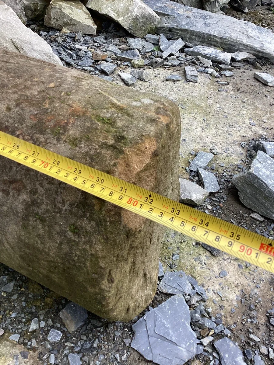 Reclaimed Sandstone column - Image 3