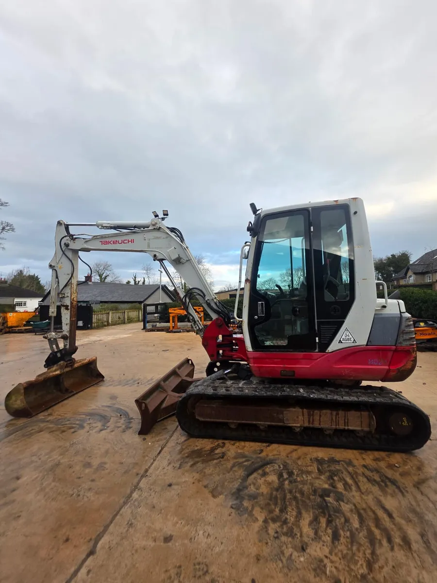 2013 TAKEUCHI TB250 - Image 2