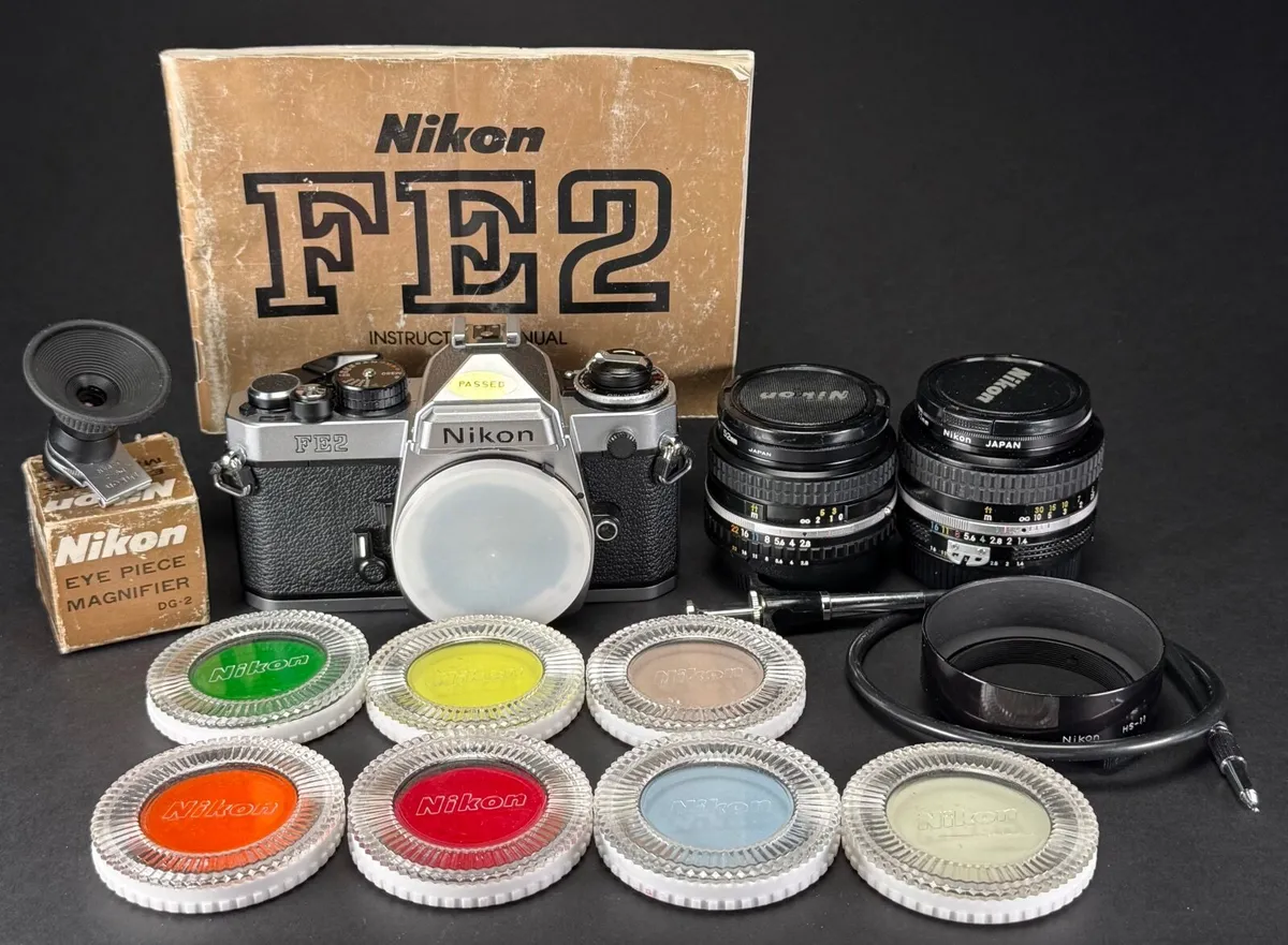 Nikon FE 2 bundle - Image 1