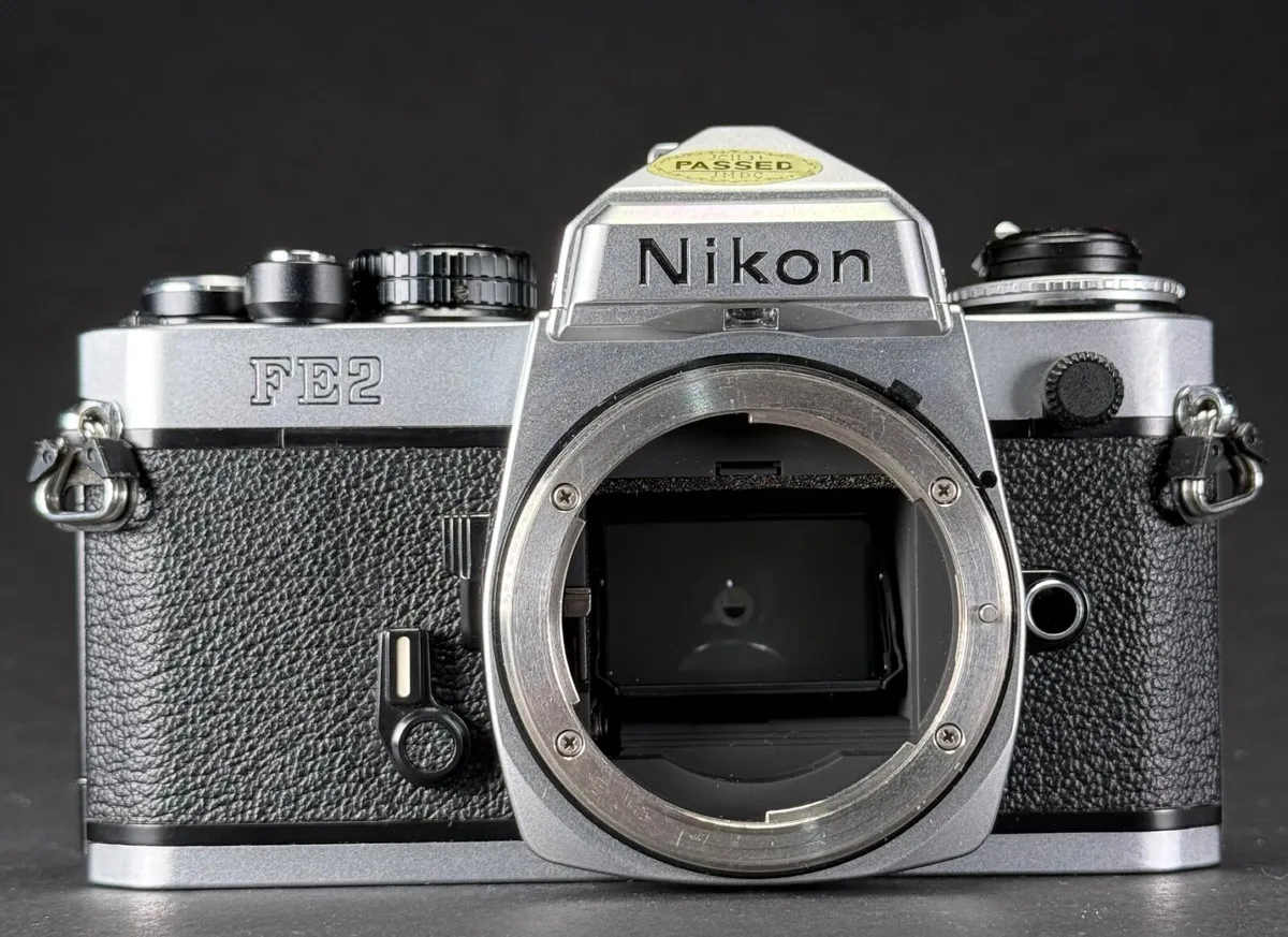 Nikon FE 2 bundle - Image 2
